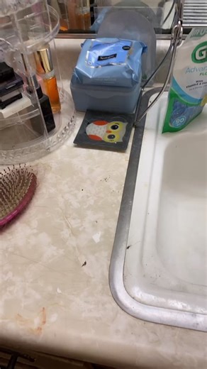 Talking Belly Button Comedy at 21 Weeks Pregnant