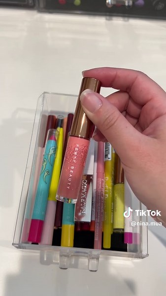 Makeup Decluttering: Organizing My Collection