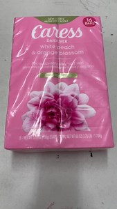 Caress Soap Daily Silk Beauty Bar, White Peach & Orange Blossom, 3.75 Ounce 16 Count,