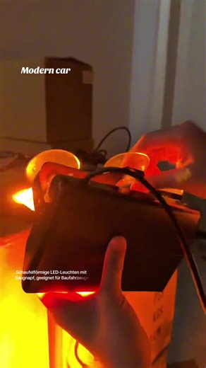 Schaufelförmige LED-Leuchten mit Saugnapf, geeignet für Baufahrzeuge.🚨#led #auto #IKW #camion #foryou