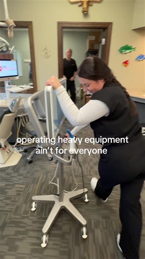 It ain’t for the weak! 💪🏼 🦷 #fyp #iteroscan #invisalign #braces #bellortho