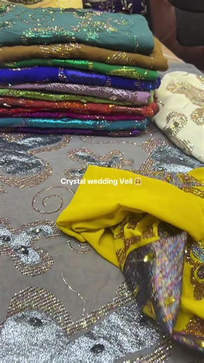 Dazzling Crystal Veils for Bridal Beauty