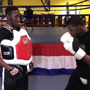 2.9K views · 162 reactions | How should you deliver a backhand punch to the body if you’re a southpaw? Demonstration 1. | Master Boxing | Facebook