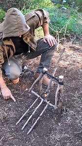 2M views · 9K reactions | New trap #trap #diy #outdoors #bushcraft #survival #asmr #fyp #camping | Gettiz | Facebook
