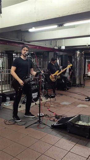 "you give love a bad name" music under NYC 05/15/26 #newyork #rock #busking