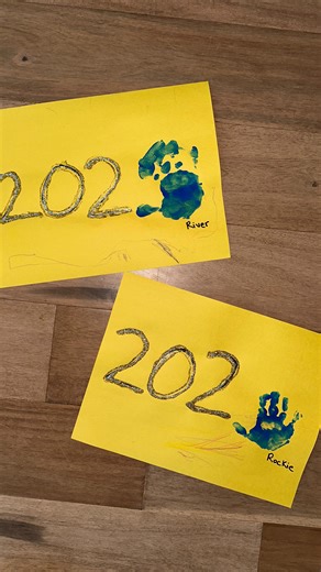 🇨🇦/🇺🇸Danielle Knudson on Instagram: "202🖐🏼-2026 If this year has taught us anything, it’s never to take anything or anyone for granted. The one constant throughout this year is the people in our lives. As we head into 2026, our circle is getting smaller, access to us has become more limited, and our vision has gotten clearer, making our family our priority and making time for all those in our lives who are genuine, kind, beautiful souls—wishing everyone a happy, healthy, and successful 202