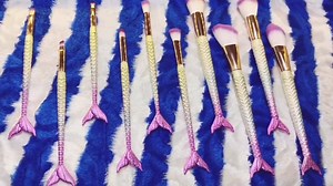 Beautiful yellow dress and amazing makeup brushes! Get them at affordable price from #ClubFactory now. 👉 Beautiful Mermaid Fish Tail Shape Makeup Brush- ₹671 Get it here: http://bit.ly/2JJjPtr Download the app now: Android: https://app.adjust.com/k4ppvc6 IOS: https://app.adjust.com/vs0u3hl Original video from Kaur Sheeba Original video link: https://www.youtube.com/watch?v=tCIGyQams54 | Club Factory