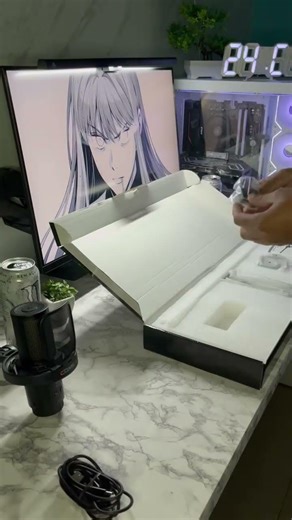 One click. Perfect lighting.Remote-controlled brilliance by Quntis. #quntis #desksetup #gaming