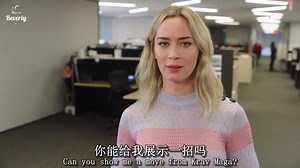 【Beverly字幕组】明星|| Emily Blunt 73问 Vogue|中英
