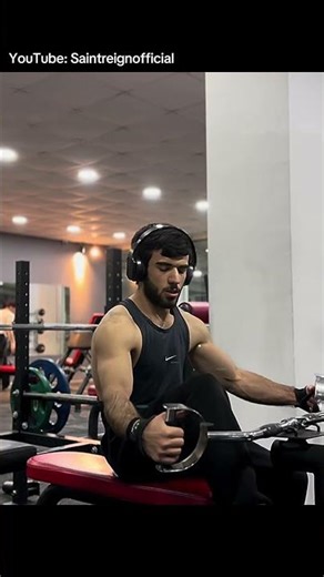 Seated rows #bodybuilding #gymworkout #gymexercises #fitnessmotivation #bodybuildingmotivation