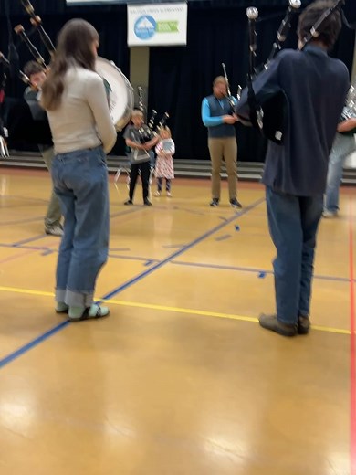 Lander Pipe Band on Reels