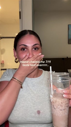 Smaaktest van zoete lekkernijen in Phuket