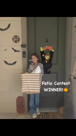 And the prize goes to 🥁🥁🥁Patio Contest Winner!! 🎉 | The Abbey at Spring Town Center Apartments
