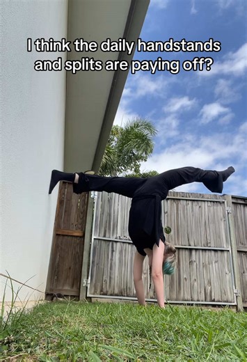 Yk what they say practice makes perfect #flexibility #handstands #splits #gymnastics #relatable