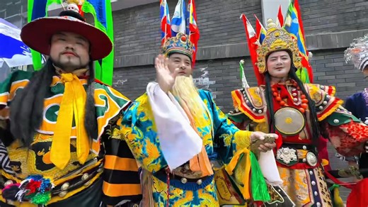 In Chengdu's Wide and Narrow Alleys scenic area, performers of the Tibetan #Opera from #Sertar County, #Garze #Tibetan Autonomous Prefecture, #Sichuan Province, visited the #historic district and engaged in a cultural "encounter" with Sichuan Opera. #tibetanculture | Kangba TV