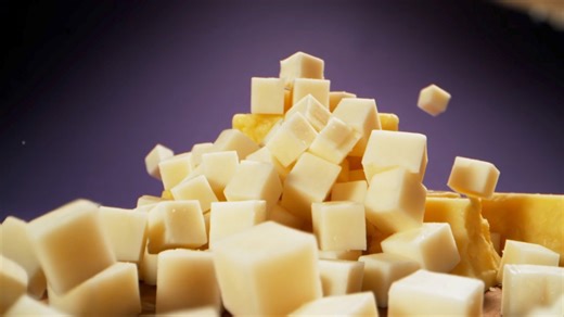 Cheese before bed may aid sleep, nutritionists say