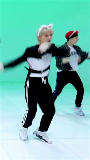 Stray Kids 🐾 Growl 💕 #straykids #stay #felix #skz #kpop #hyunjin