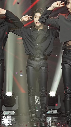 Dynamic Stage Performance by Talented Male Artists