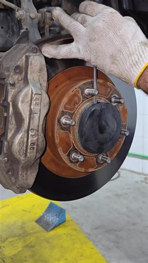 Toyota Prado Front Axle Seal Replacement Guide