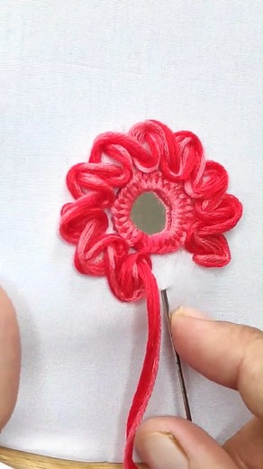 19K views · 201 reactions | Very Easy And Stunning Mirror Work #needlework #embroidery #stitch #diy #decor #floral #reelsvideo #viralreels #video #trending #love #design #fbyシviral #handmade #fbreelsfypシ゚viral #fbreels #trend #New | Embroidery Skills ideas | Facebook