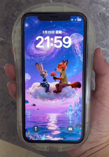 This is the most beautiful and eye-catching 3D wallpaper I have ever seen. Animated wallpaper. The most stunning 3D wallpaper. Ultra-clear 8K wallpaper, 3D wallpaper for naked eyes. iOS 26 wallpaper. iPhone wallpaper. High-definition wallpaper. How to obtain 3D space wallpaper on iOS 26? How to set the background wallpaper of iPhone? iPhone wallpaper tutorial, how to apply iPhone animated wallpaper? 8K wallpaper. All you need is a beautiful photo. Click the lower left corner
