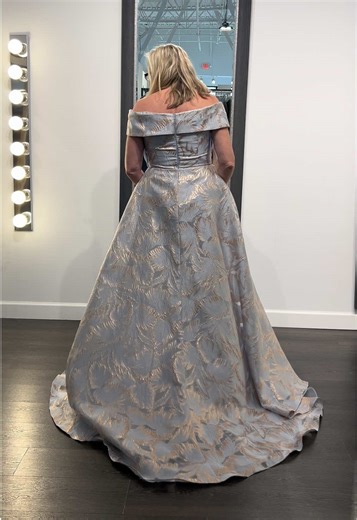 Unless you have a sis and she’s been a MOB before lol :) such a fun day playing dress up and having my mom experience all of the wedding funsies too🤍 #2026bride #weddingtok #bridetok #motherofthebride #weddingplanning