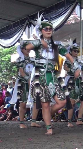 pramesti swastika #jathilandance #jaranan #jathilanputri #reogponorogo #jathilan