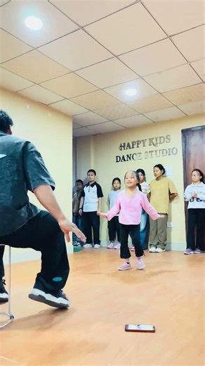 #dancecovernepalisong #dance #dancemusic #bollywood #dancesong #vairal #dancer #bollywoodsongs