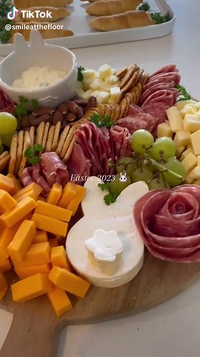 Easter 2023 🐰💕 #easter #eastersunday #easter2023 #easter2023🐰 #easterdinner #easterideas #eastertablescape #eastertablesetup #eastertablesetting #easterfood #easterthemedfood #easterfoodideas #easterdinner