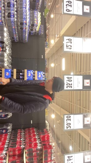 Videoclipuri postate de Costică (@costicaboika) cu papi Chulo remix - MALICLIPs