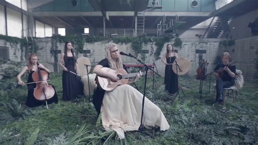 【[Myrkur] Harpens Kraft (Myrkur Live Act2)，全英文字幕版。