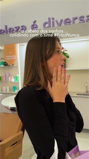 meu mundo colidindo com o #FrizzNunca