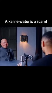 🚨 ALKALINE WATER & FOODS = SCAM 🚨 According to the speaker in this video, here’s the truth 👇 ⚖️ Your blood stays at a stable 7.4 pH — slightly alkaline. That’s tightly regulated by your body. 🧪 But here’s the catch: • Your stomach is ~1.5 pH → highly acidic to break down food. • No matter how “alkaline” your food/water is, it gets neutralized in the stomach acid. • By the time it reaches the small intestine, it’s already adjusted and balanced. 👉 So guzzling “alkaline water” or chasing “alka