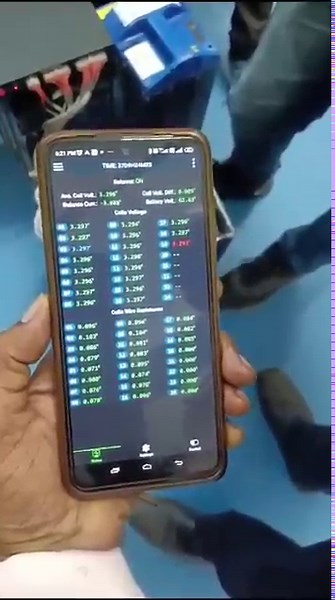 lithium ion battery cell balancing process with Equalizer LFP battery pack