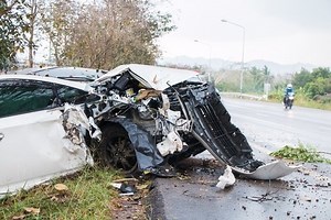 Lawsuits for Accidents Caused by Road Debris