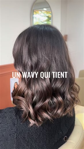 R Light Pro | Ton nouveau lisseur on Instagram: "Si toi aussi tu veux de la tenue et de la brillance c’est le R Light Pro qu’il te faut ♥️ Commente « Code Promo » pour le recevoir ! #ugcfrance #rlightpro #beauté #cheveux #wavy"
