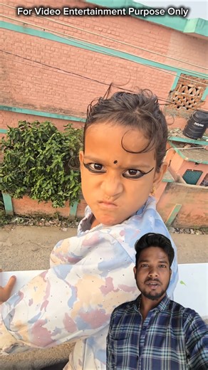 Mama🤩 Introducing the "VitaWear SmartBand," a next-generation wearable gadget