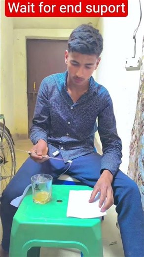 make petrol and foam se glue #