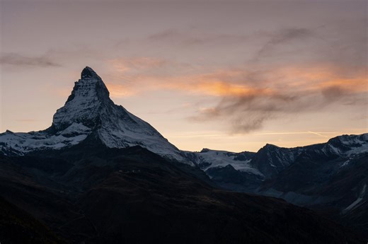 Two Mountaineers Dead After A 1,000 Meter Fall @ The Matterhorn