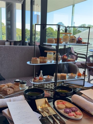 清里千聖 on Instagram: ". #🏯 #🫖 先日開業した @espacionagoya へ とても楽しみにしていたホテル🫧 名古屋城を眺めながらのアフタヌーンティー🥺🏯🫖 まゆぴと素敵な時間でした💎 メニューが変わるたびに伺いたいです♡ 娘は、初めての名古屋城☺️💕 #espacionagoyacastle #名古屋アフタヌーンティー #エスパシオナゴヤキャッスル"