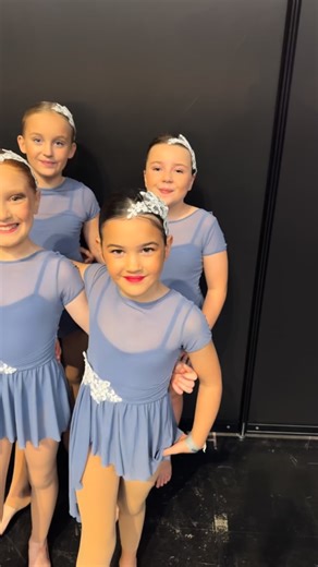 💫 PERFORMANCE TEAM 💫 Check out our performance team representing Starlets today at Super Weekender 👯‍♀️ Some of our dancers first time performing with our team, we are super proud of you all! 🫶 #StarletsPerformers | The Starlets Dance and Acrobatics School