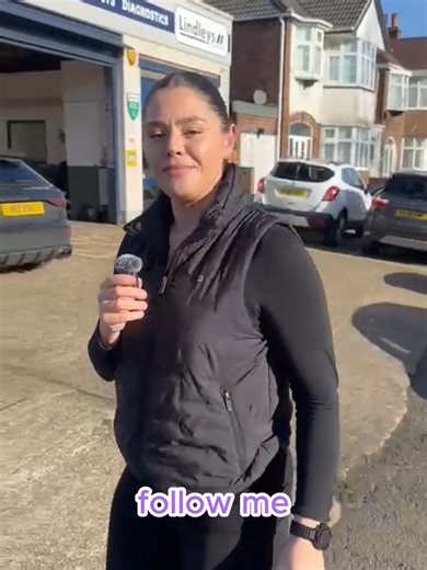 We talk a lot about what makes a great service advisor… But what about the other side of the workshop? So I asked some Front of House teams a simple question: What makes a great technician? Because the best garages aren’t FOH vs workshop. They’re teams that understand each other. Curious to know… what do you think makes a great technician? #aftermarket #garageowners #serviceteam #workshoplife #serviceadvisor