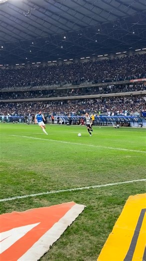 Alguns dribles de Neymar Jr na temporada 2025! 😏✨ | Santos Futebol Clube