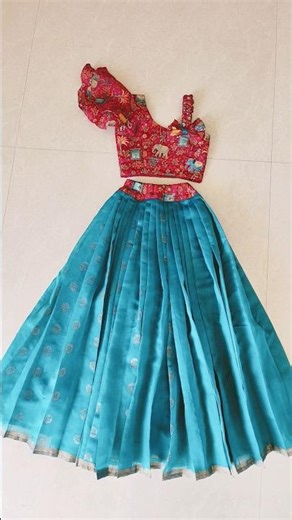 Beautiful model lehenga #blouse #blousedesign #shorts #shortvideo