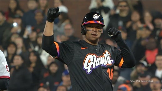 Rafael Devers rompe silencio tras salida de Boston, revelan problemas con Alex Cora