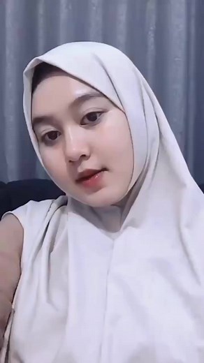 468K views · 12K reactions | Come back to Alloh yuh mass #fypシ゚シ゚ #beranda #lfl #fyp #fff #feeds #cewekviral #tante #bohay #janda #reels #reelsfb #tanteyevi #hijabers #mlenuk #cantikberhijab #chateez #mamamuda #fyp #cewekmanja #cewemamba #tantegacor #tante #reelfacebook #tiktok #jandamuda #mancing #fb #reelintragramviral #viral | Ajeng | Facebook