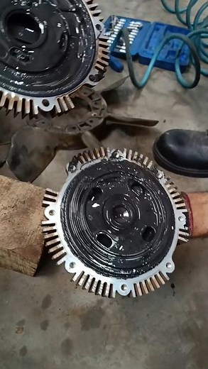 FAN CLUTCH PROBLEM,FAN CLUTCH REPAIR#viscousclutch#fanclutch#engine #mechanic#short#reels #car