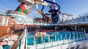 Watch The World's Biggest Cruise Ship | Stream free on Channel 4