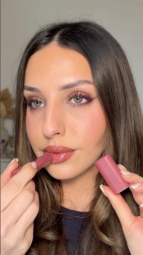Rare Beauty new Lip Butter!! #makeuptutorial #lipstick #makeup #lipbalm #lipbutter #selenagomez