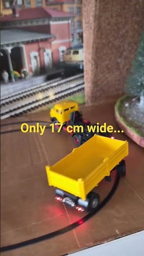 staying on track in the narrowst gauge ever! My Viessmann's CAR MOTION....